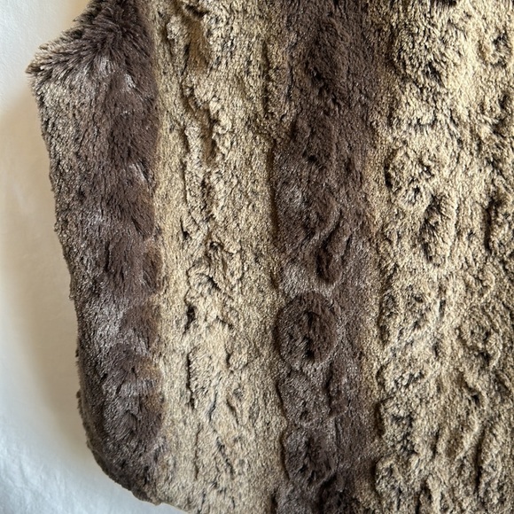 Betsey Johnson brown tones faux fur vest, size S - Picture 3 of 7